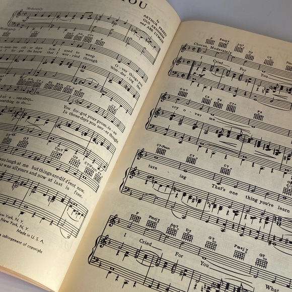 30 Years 30 Hits Music Book, 1950 - Picture 8 of 12